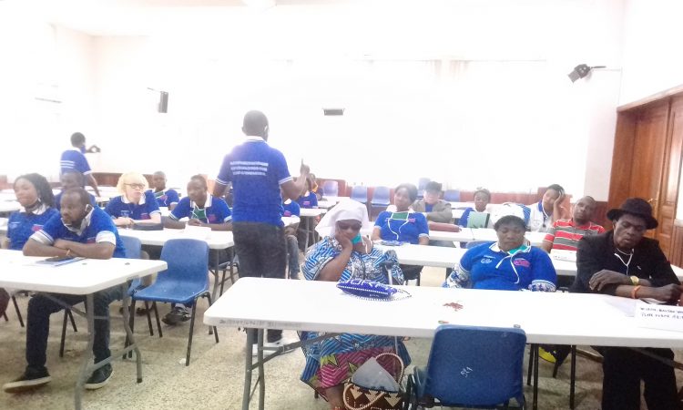 Les PVH outillés pour défendre leurs droits