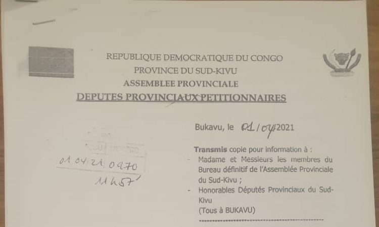 les 6 pétitionnaires réclament le départ de trois membres du bureau