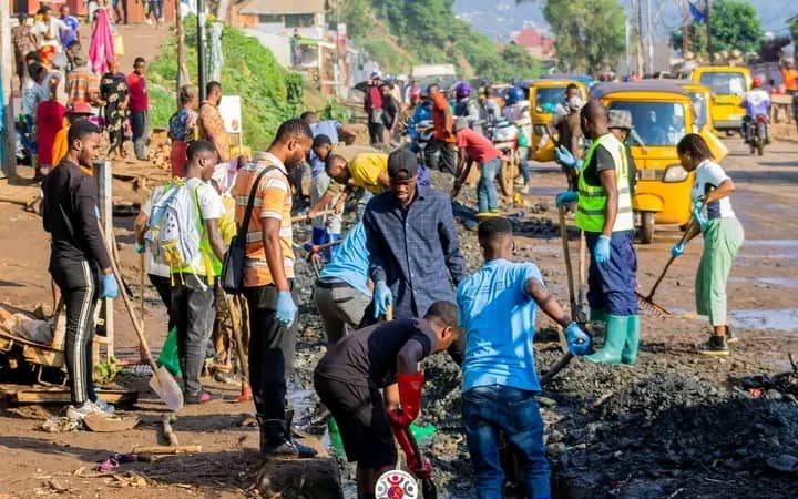 L'asbl Vijana Shujaa dans sa lutte contre l'insalubrité dans la ville de Bukavu_17 février 2024